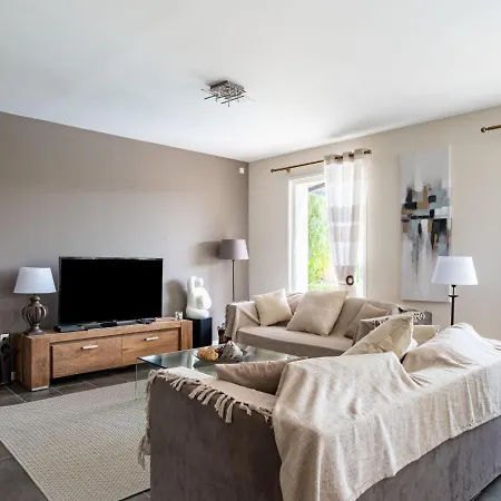 Aqui Sian Ben By Interhome